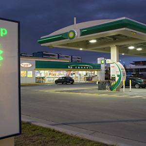 How does a fuel dispenser work