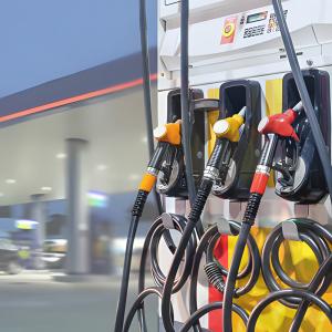 When refueling machine, if found insufficient oil how to do